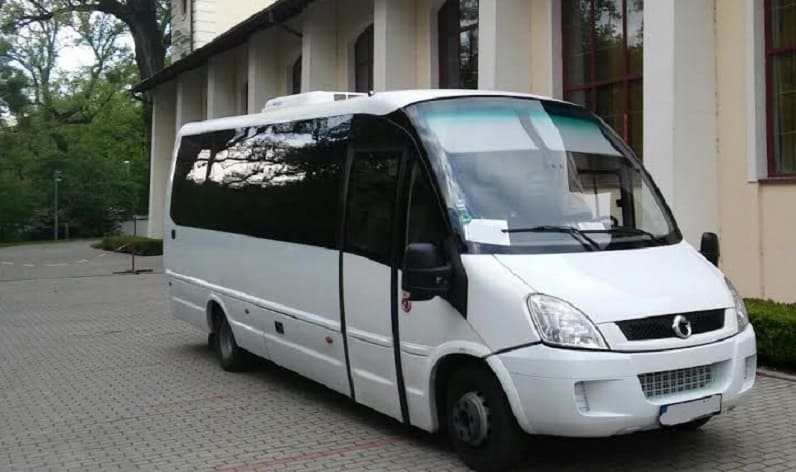 Abruzzo: Bus order in Pescara in Pescara and Italy